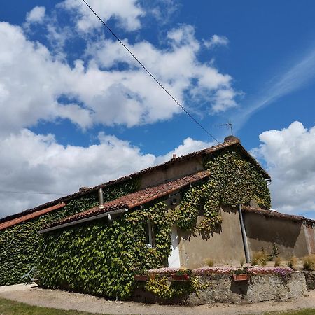 Maison Au Calme Avec Vue Etang Clesse  Kültér fotó