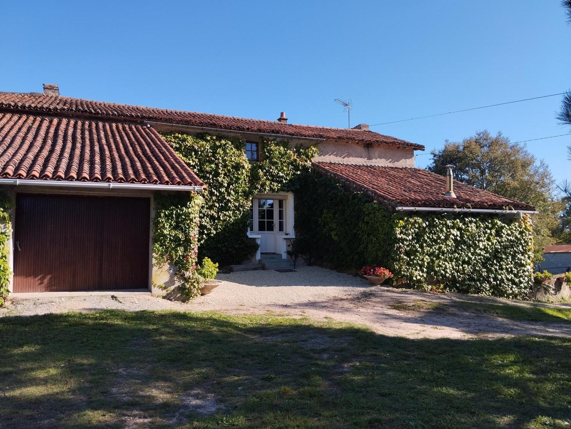 Maison Au Calme Avec Vue Etang Clesse  Kültér fotó